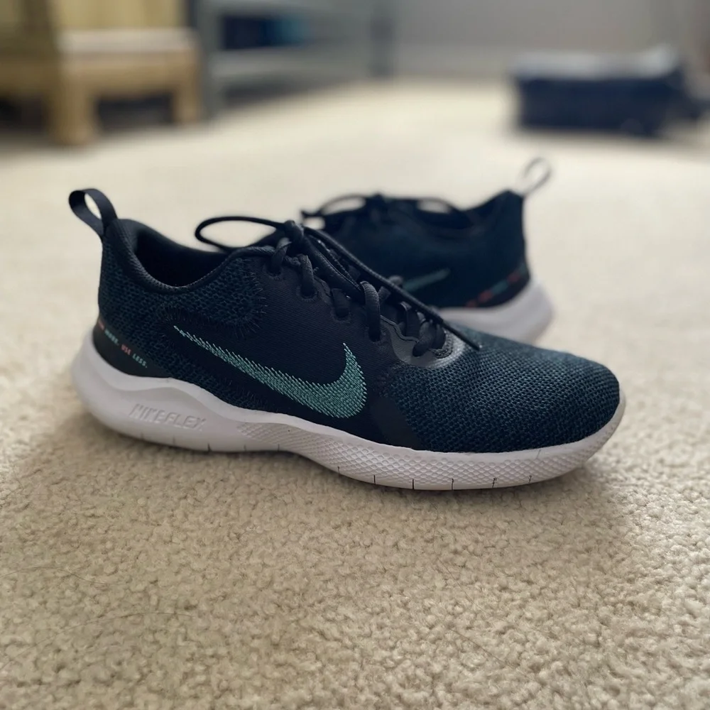 Nike Black/Blue Flex Experience Women’s Running Shoes, 6.5